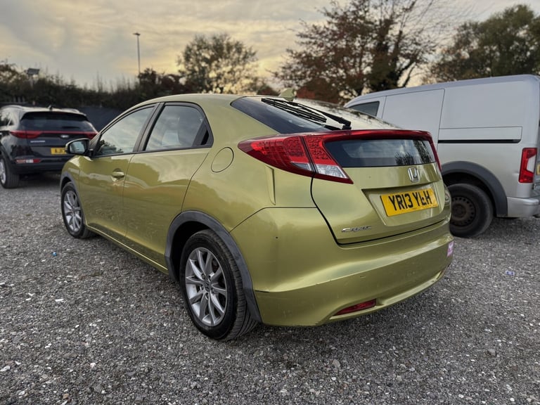HONDA CIVIC 1.8 i-VTEC SE Yellow Manual Petrol 2013