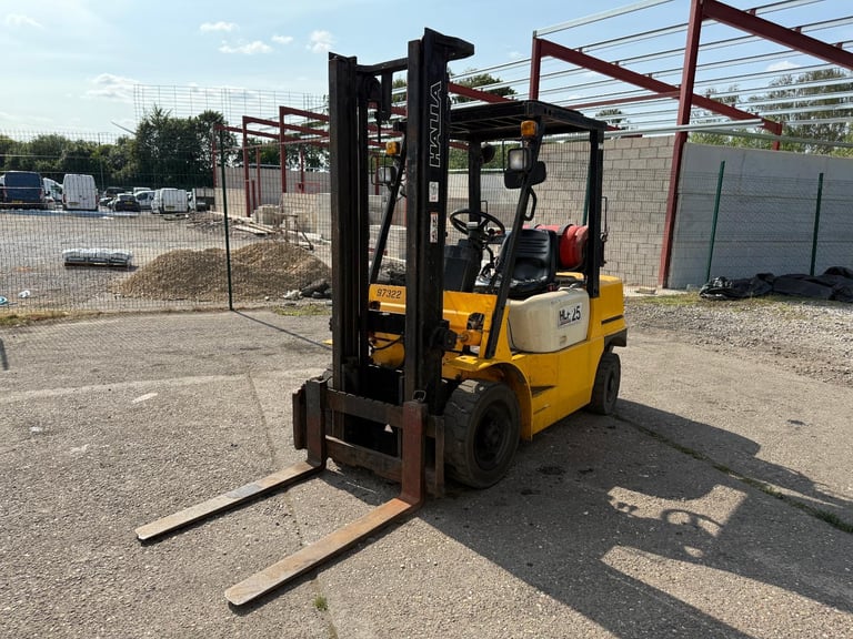 2017 REG HALLA GAS FORKLIFT TRUCK 2.5 TON