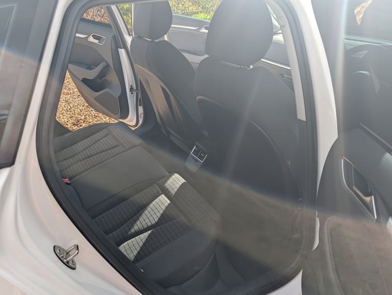 Audi, A3, 2015, Manual, 1968 (cc), 5 door, long MoT 