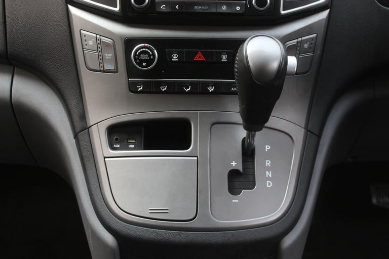 2019 Hyundai i800 2.5 CRDi SE Nav MPV 5dr Diesel Auto Euro 6 (170 ps) MPV Diesel Automatic