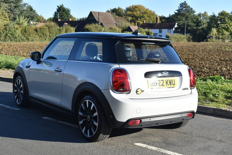 2022 MINI Hatch 135kW Cooper S Level 3 33kWh 3dr Auto HATCHBACK ELECTRIC Automatic