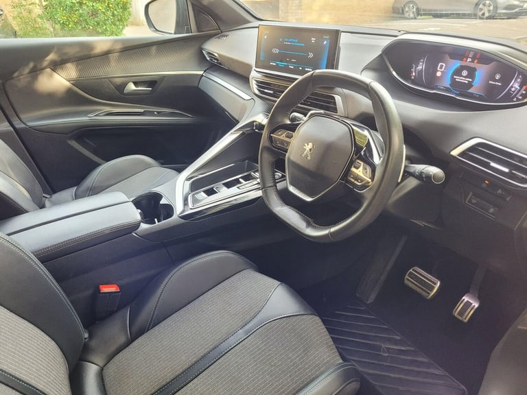 2023 Peugeot 5008 1.5 BlueHDi Allure EAT Euro 6 (s/s) 5dr HATCHBACK Diesel Automatic