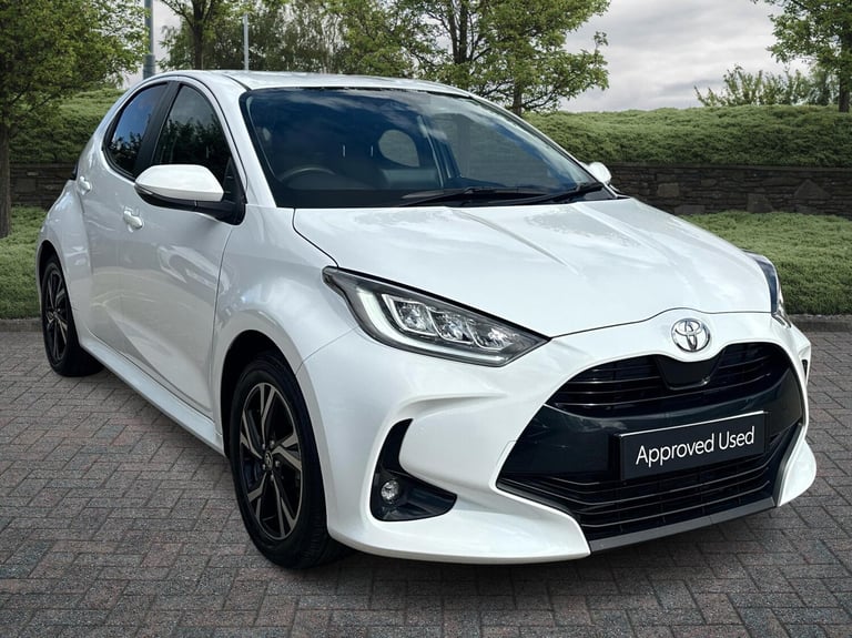 image for 2024 Toyota Yaris 1.5 Hybrid Design 5dr CVT HATCHBACK PETROL/ELECTRIC Automatic