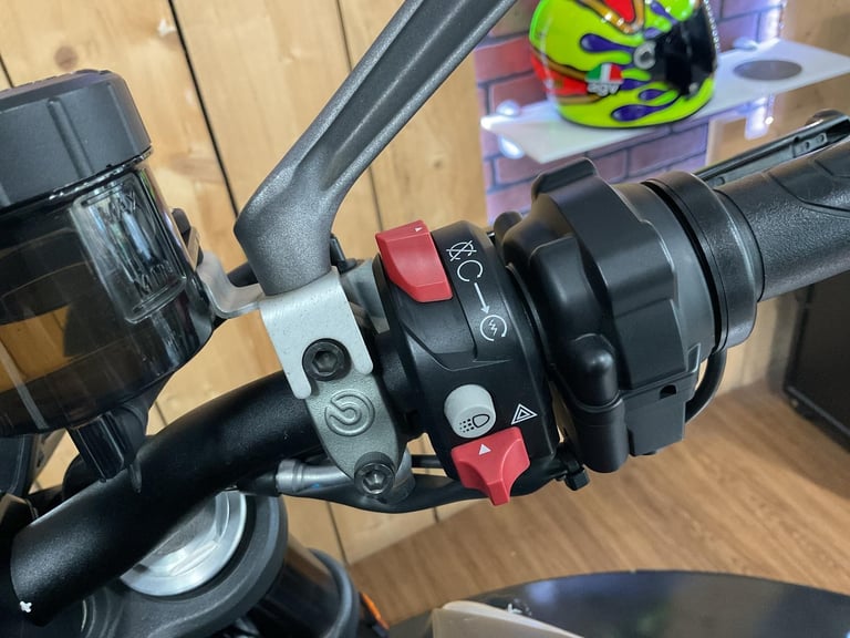 Ducati Monster + Plus 937 2022 Extras! One Owner! Low Miles! FREE UK DELIVERY! 