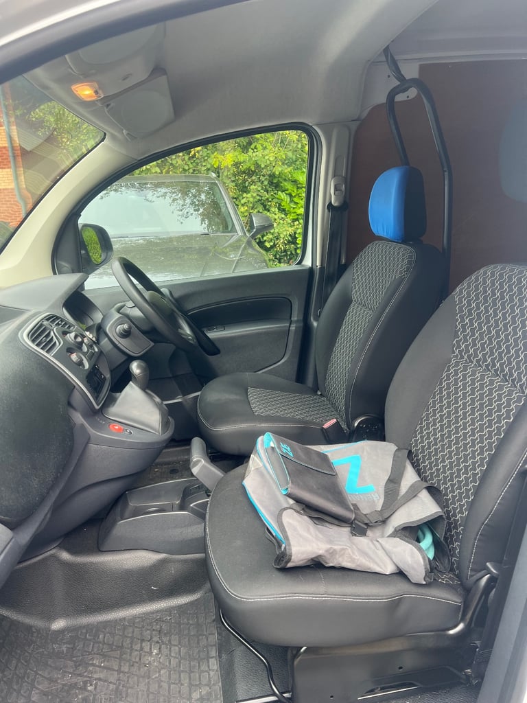 Renault, KANGOO, Panel Van, 2015, Automatic, 1 (cc)