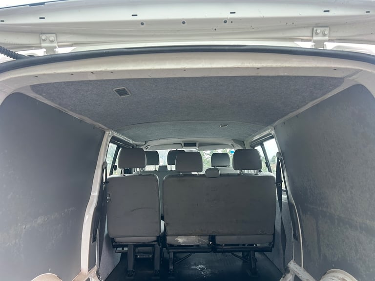 2012 Volkswagen Transporter 2.0 TDI 102PS Kombi Van Diesel