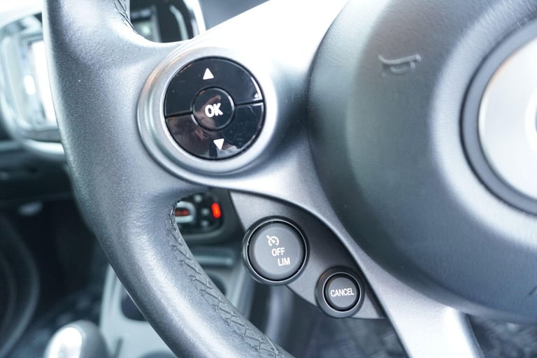 2017 smart fortwo 0.9T Passion Euro 6 (s/s) 2dr COUPE Petrol Manual