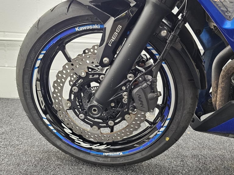 KAWASAKI NINJA 650 ** BLACK WIDOW - CRASH PROTECTORS - JUNE 26 MOT **