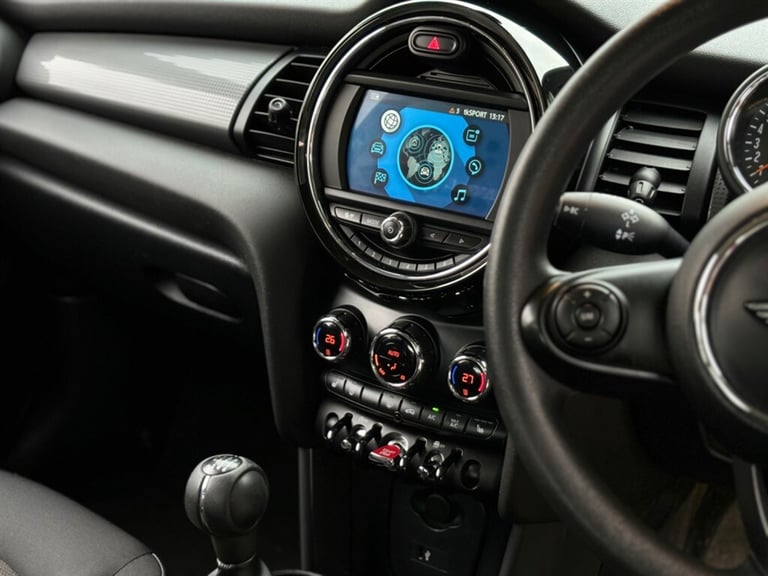 2019 MINI Cooper 1.5 Cooper Classic II 3dr [Nav Pack] Hatchback Petrol Manual