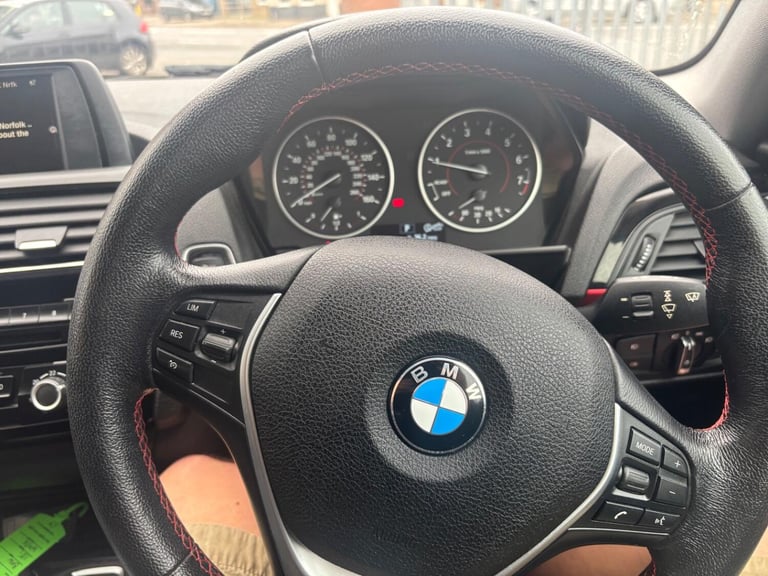 BMW 1 SERIES 1.5 118i Sport 3-Door 2015