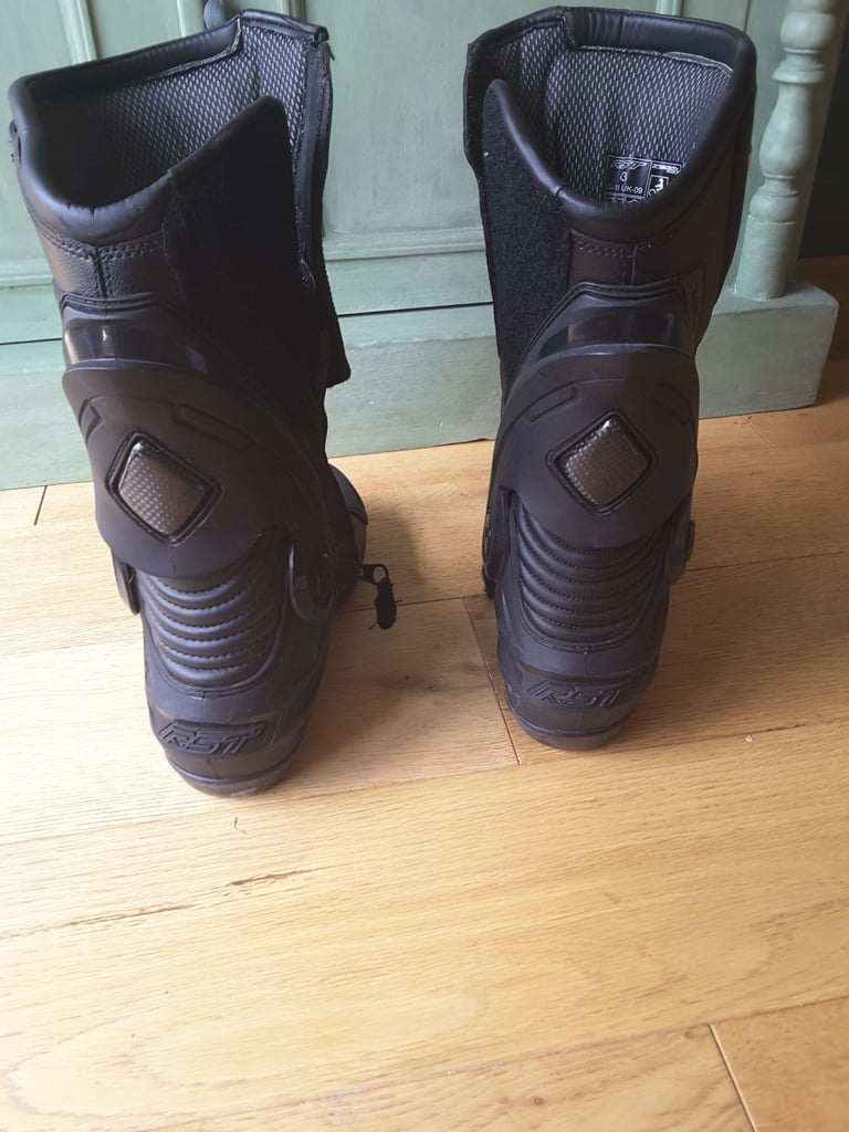 RST MOTORCYLE BOOTS