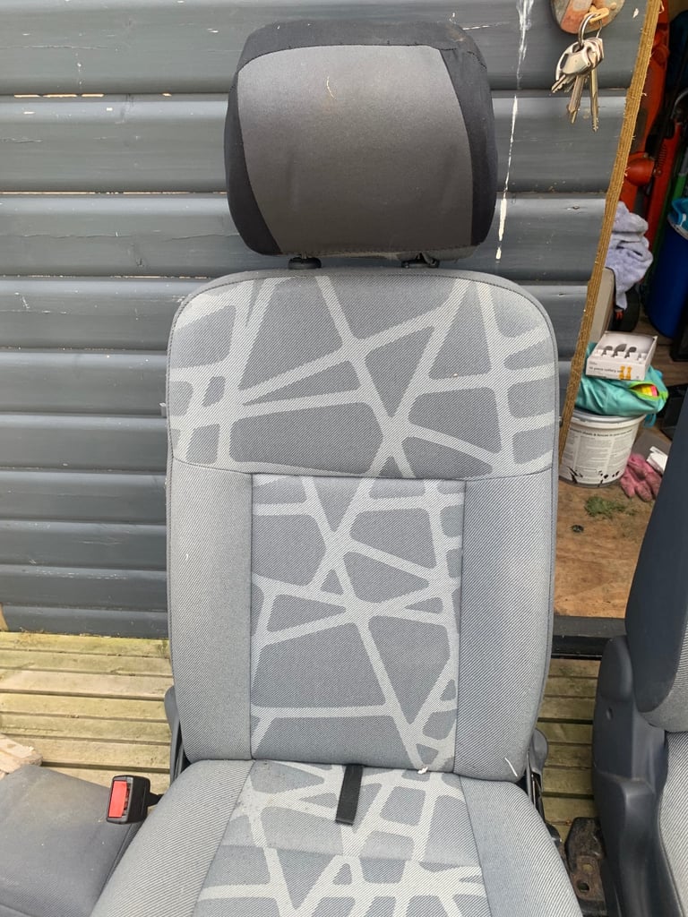Ford connect front seats 