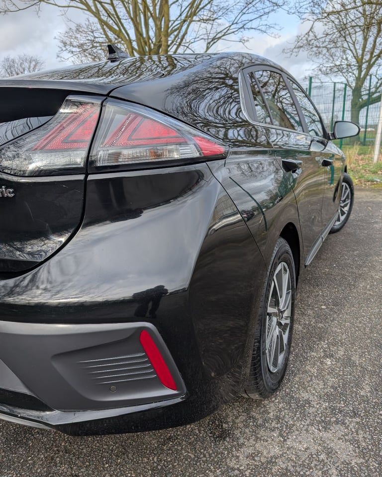HYUNDAI IONIQ 38.3KWK PREMIUM | WARRANTY | ONLY 6,243 MILES | EXCELLENT CONDITION | NOT PCO