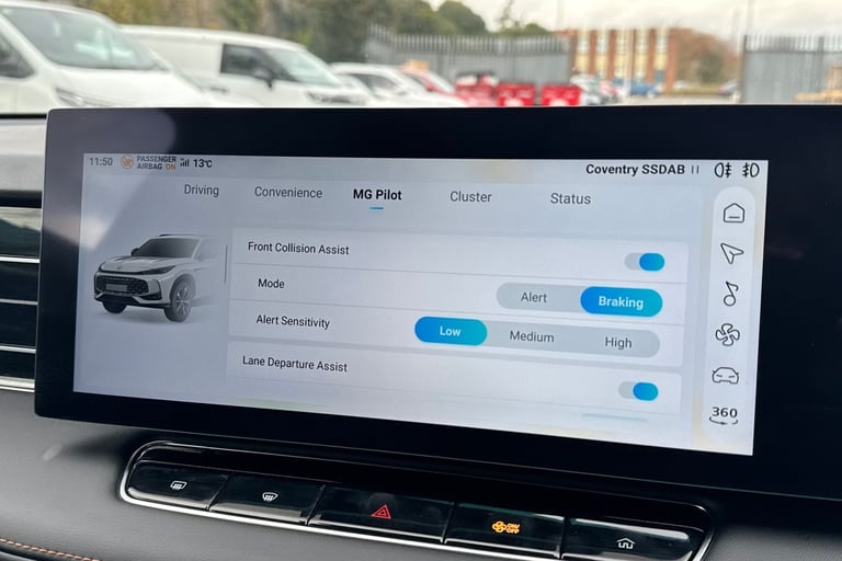 2025 MG MG HS 106287 Hatchback Petrol Automatic