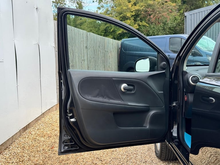 2009 Nissan Note 1.4 16V Acenta Euro 4 5dr MPV Petrol Manual