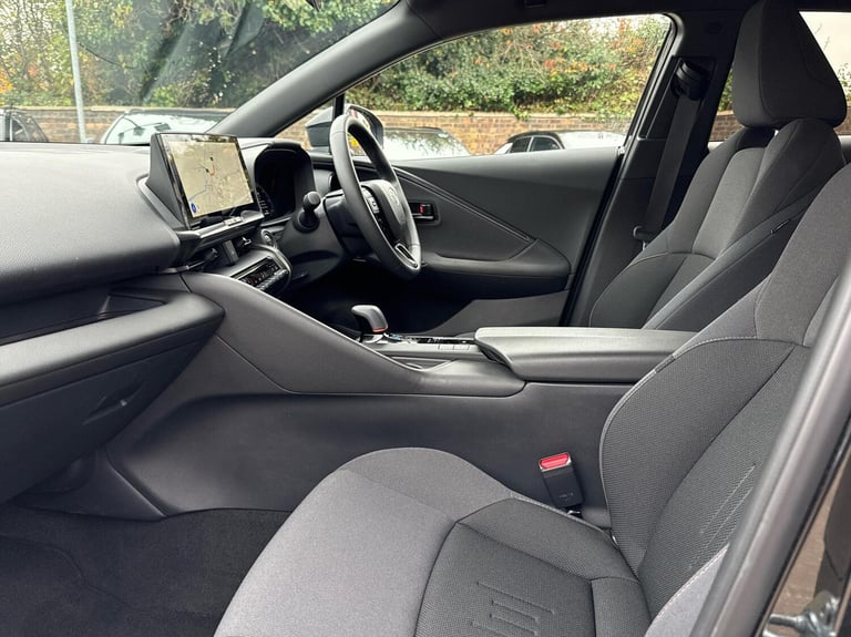 2024 Toyota C-HR 2.0 PHEV Design 5dr CVT SUV Hybrid Automatic
