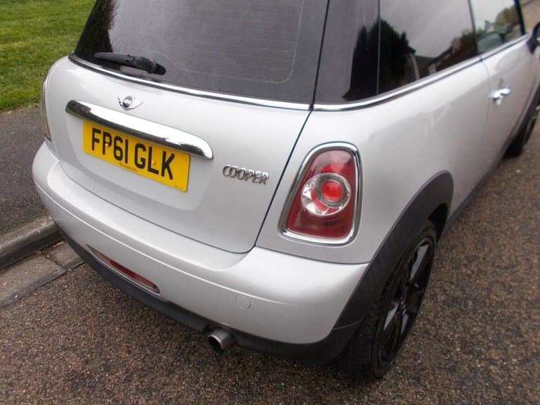2011 MINI Hatch 1.6 Cooper Soho Euro 5 (s/s) 3dr HATCHBACK Petrol Manual