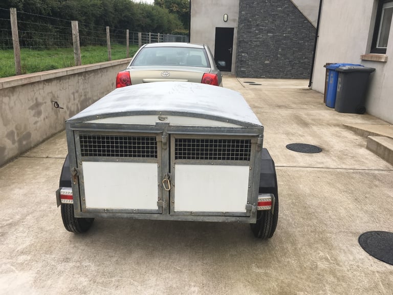 3 compartment dog trailer
