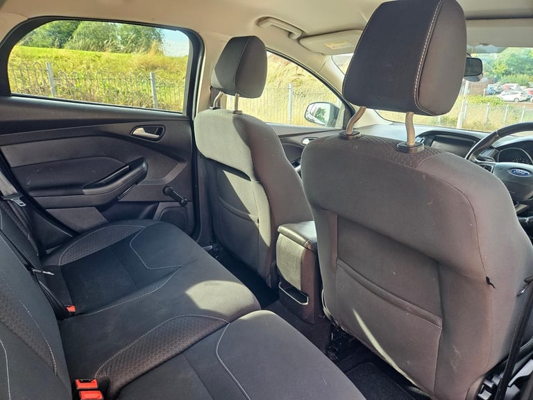 Ford Focus 1.0 EcoBoost zetec. Very clean with service history