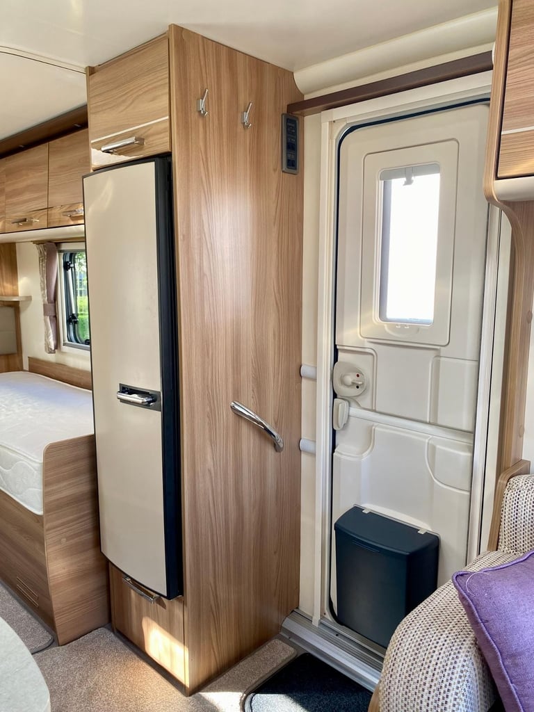 2015 Bailey Unicorn 3 Cadiz. 4 Berth. Single Axle Touring Caravan