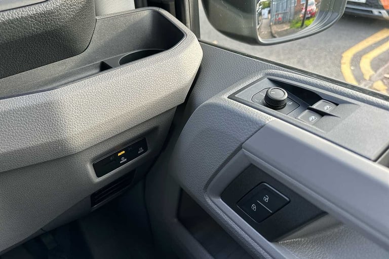 2025 Volkswagen Crafter 2.0 TDI 177PS Commerce Plus High Roof Van Auto High Roof Van Diesel Autom...