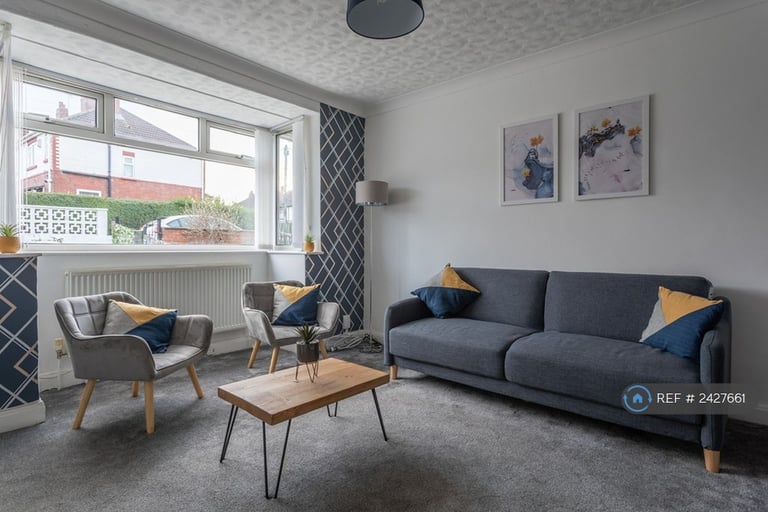 3 bedroom house in Brompton Row, Leeds, LS11 (3 bed) (#2427661)