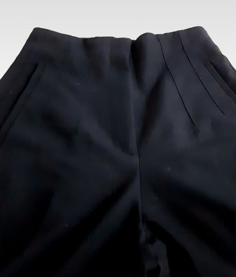 Zara Women's high waist pleats trousers Eur XS/6 W26-28" L26.5"