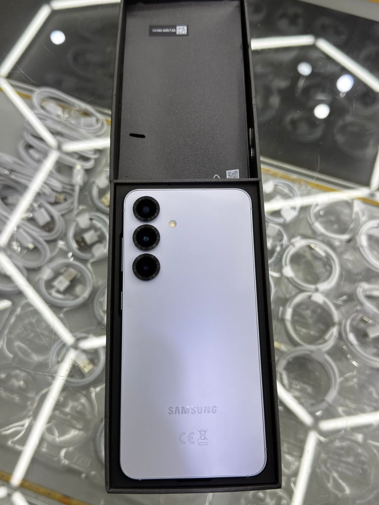 image for Samsung S25 128GB Unlocked with Warranty