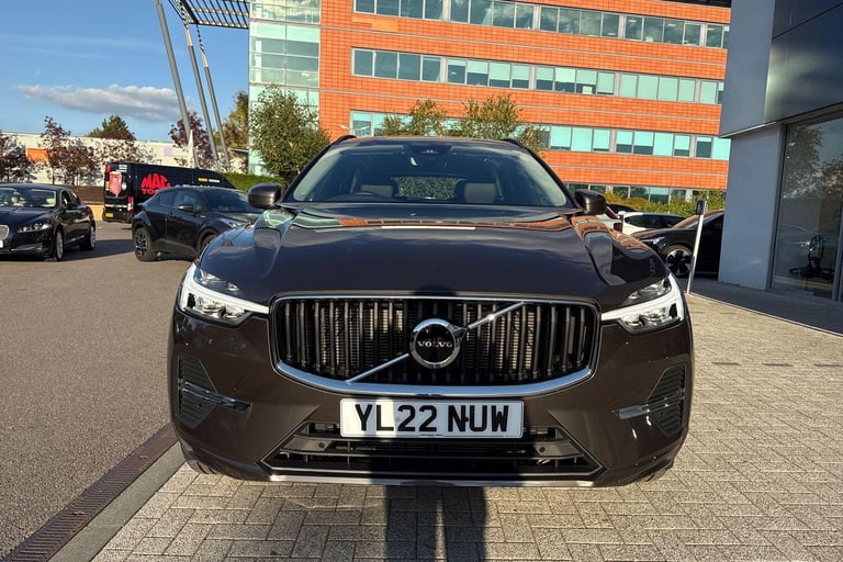 2022 Volvo XC60 2.0 B5 MHEV Core SUV 5dr Petrol Hybrid Auto AWD Euro 6 (s/s) (250 ps) ESTATE Petr...