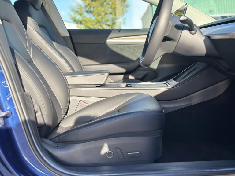2021 Tesla Model 3 (Dual Motor) Long Range Saloon 4dr Electric Auto 4WDE (346 ps) Saloon Electric...