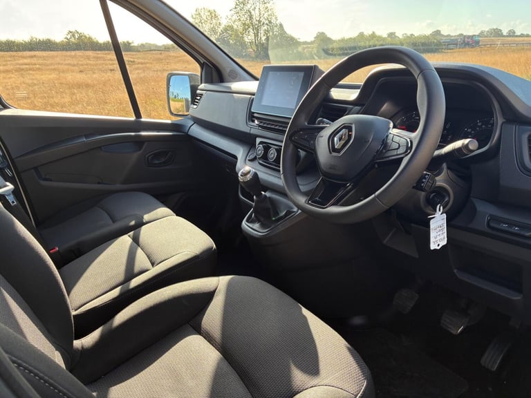 2022 Renault Trafic 2.0 dCi Blue SL28 Business+ L1 H1 Euro 6 (s/s) 5dr PANEL VAN Diesel Manual