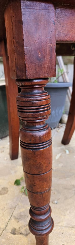 Antique 19th-century Mahogany Hall Chair (REFURBISHED)