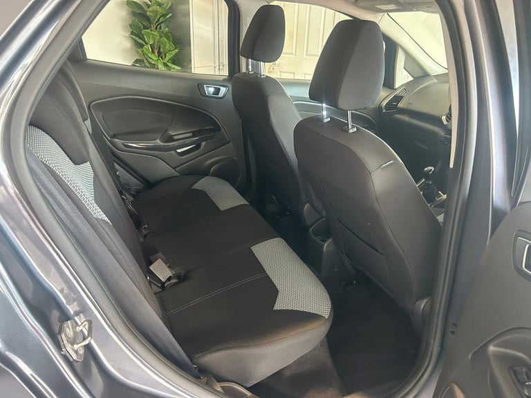 Ford, ECOSPORT, Hatchback, 2015, Manual, 999 (cc), 5 doors