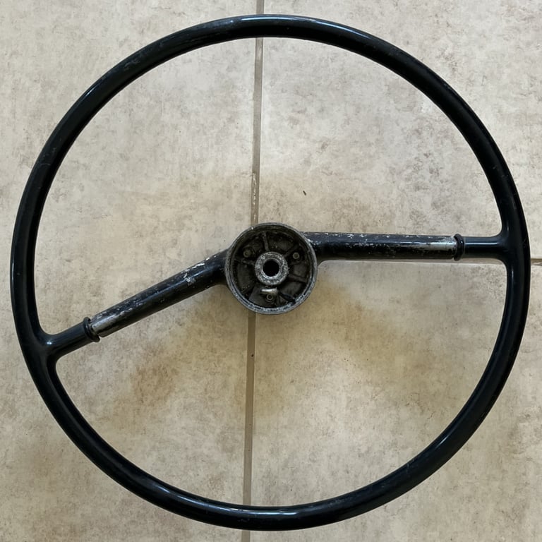 Austin A30 steering wheel 17 inch diameter. OTHER PARTS AVILABLE.