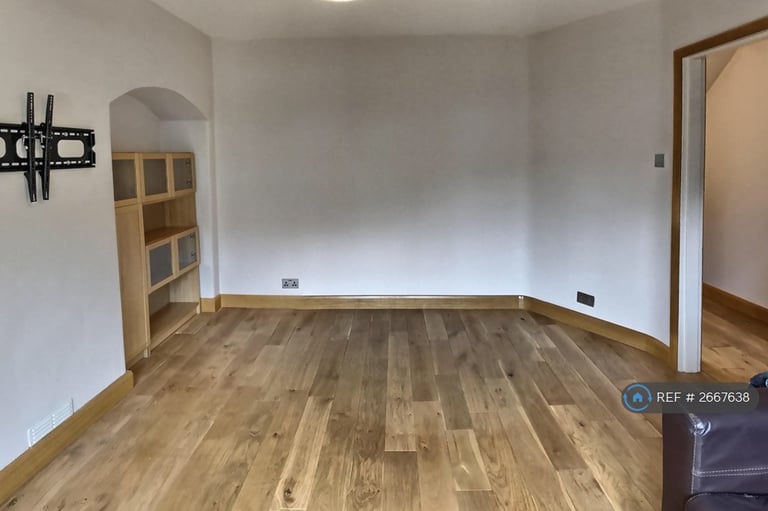 2 bedroom house in Furness Road, Morden, SM4 (2 bed) (#2667638)