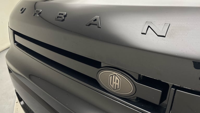 2025 Land Rover Defender 110 3.0 D250 MHEV X-Dynamic SE Hard Top SUV 5dr Diesel Auto 4WD MWB Euro...