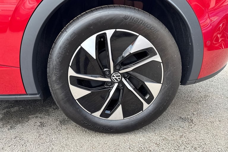 2025 Volkswagen ID.5 Pro 77kWh Match Auto 5dr SUV Automatic