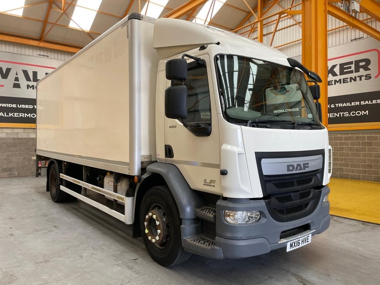 DAF LF 220 4X2 *EURO 6* 18 TONNE BOX – 2016 – MX16 HVE