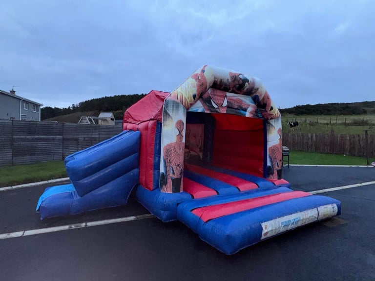 5 bouncy castles for sale 