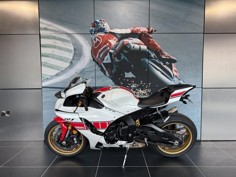 For Sale – 2023 Yamaha R1 60th Anniversary 