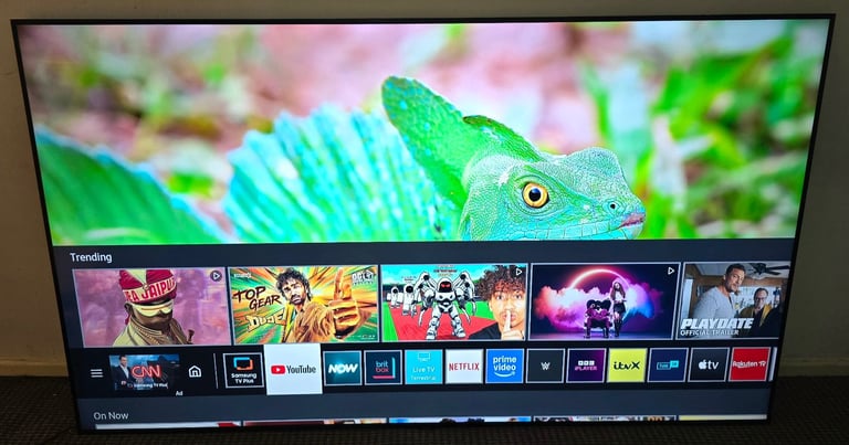 Samsung SMART tv 75 inch 4k UHD Fully Working order  
