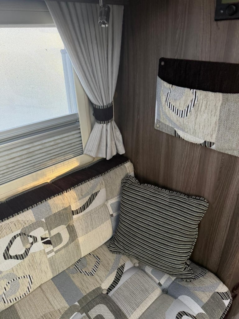 2015 - Auto Sleeper Broadway - 27,000 Miles - 2.2ltr - 2 Belts / 2 Berth