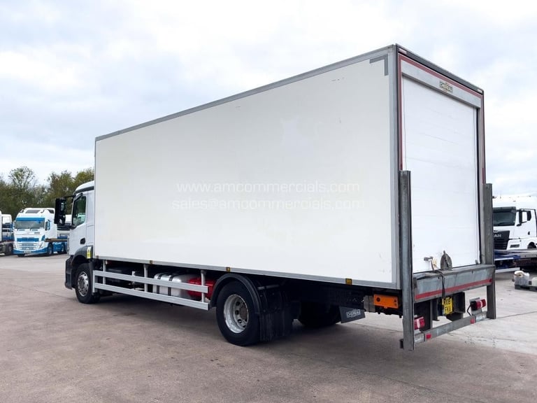 2018 (18) MERCEDES-BENZ ANTOS 1824L 18T SINGLE TEMP FRIDGE TRUCK