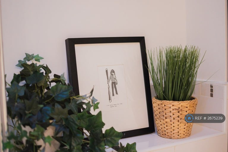 2 bedroom flat in Fellowes Road, Peterborough, PE2 (2 bed) (#2675239)