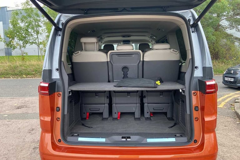 2022 Volkswagen Multivan 1.4 TSI eHybrid Style 5dr LWB DSG People Carrier Hybrid Automatic