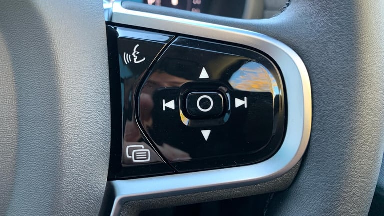 2025 Volvo XC90 2.0 B5 MHEV Ultra Bright SUV 5dr Petrol Hybrid Auto 4WD Euro 6 (s/s) (250 p ESTAT...