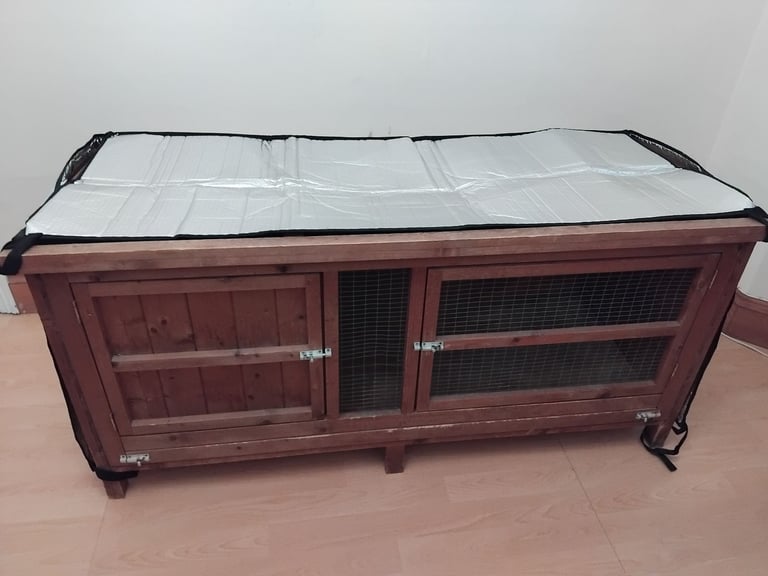 Rabbit outdoor hutch 