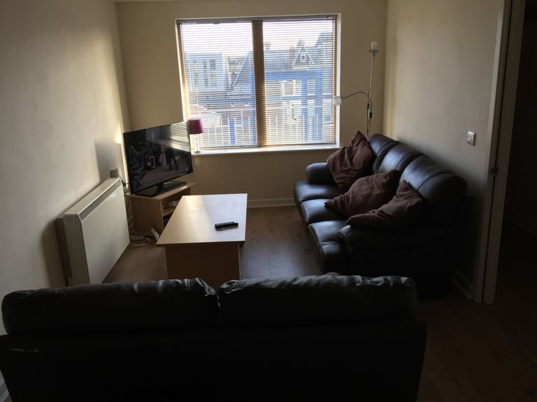 City Centre executive apartment for short term holiday/business let  