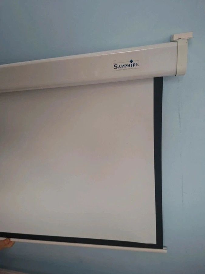 image for Sapphire manual pull-down projector screen
