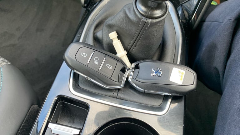 2022 Peugeot 2008 1.5 BlueHDi Allure Premium SUV 5dr Diesel Manual Euro 6 (s/s) (110 ps) SUV Dies...